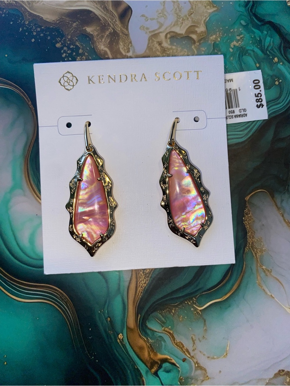 BNWT Kendra Scott Adriana Scallop Frame Gold Drop in Light Pink Iridescent Ablon - Picture 2 of 4